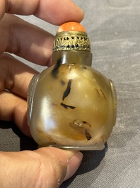 Five fine Chinese agate snuff bottles, Qing