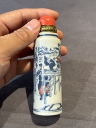 A fine and large Chinese blue, white and copper-red 'Shen Zhou Lei 神州擂' snuff bottle, 19th C.