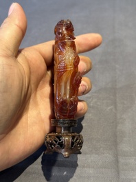 Six Chinese agate, jade and glass snuff bottles, 19/20th C.