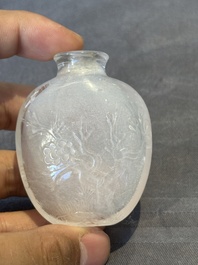 Six Chinese rock crystal and agate snuff bottles, 19/20th C.