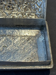 A fine Mongolian parcel-gilt silver 'qilin' box, 18/19th C.
