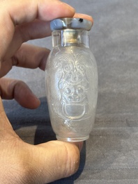 Six Chinese rock crystal and agate snuff bottles, 19/20th C.