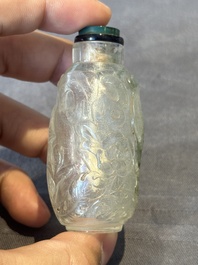 Six Chinese rock crystal and agate snuff bottles, 19/20th C.