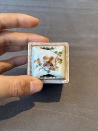 A Chinese famille rose covered seal paste box and a square famille verte covered censer, Qianlong mark, 19th C.