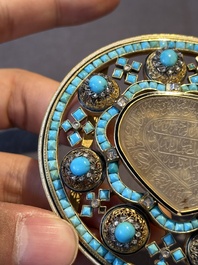 A Mughal gold belt ornament inlaid with jade, diamonds and turquoise, Delhi, Northern India, 17/18th C.