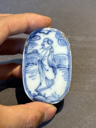 Three Chinese blue and white incense boxes and covers for the Japanese market, late Ming, 17th C.