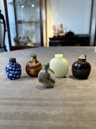 Five Chinese glass snuff bottles, 19/20th C.