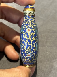 Six Chinese cloisonn&eacute; snuff bottles, Qianlong mark, 19/20th C.