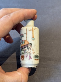 Six various Chinese porcelain and glass snuff bottles, 19th C.