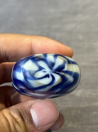 Five Chinese glass snuff bottles, 19/20th C.
