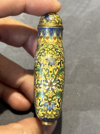 Six Chinese cloisonn&eacute; snuff bottles, Qianlong mark, 19/20th C.