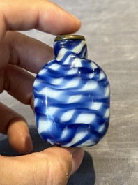 Five Chinese glass snuff bottles, 19/20th C.