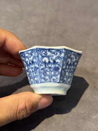 A varied collection of Chinese porcelain, Kangxi and later