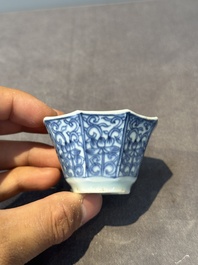 A varied collection of Chinese porcelain, Kangxi and later