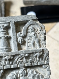 Five Gandhara grey schist frieze fragments with narrative design, 1/5th C.