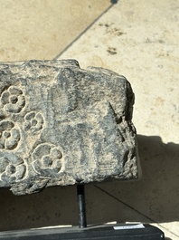 Five Gandhara grey schist frieze fragments with narrative design, 1/5th C.