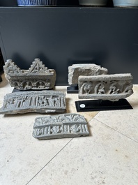 Five Gandhara grey schist frieze fragments with narrative design, 1/5th C.