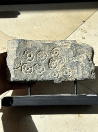 Five Gandhara grey schist frieze fragments with narrative design, 1/5th C.