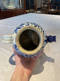 A blue and white Antwerp maiolica 'a foglie' wet drug jar, 2nd half 16th C.