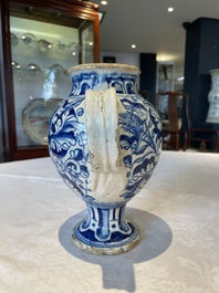 A blue and white Antwerp maiolica 'a foglie' wet drug jar, 2nd half 16th C.