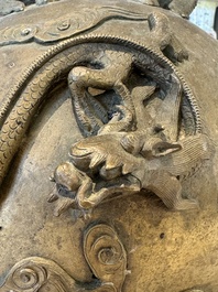 A Chinese bronze 'dragon' bell, 19th C.