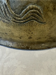 A Chinese bronze 'dragon' bell, 19th C.