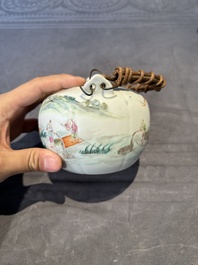 Four Chinese famille rose and verte wares, 19/20th C.