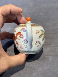 Four Chinese famille rose and verte wares, 19/20th C.