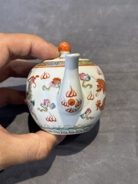 Four Chinese famille rose and verte wares, 19/20th C.