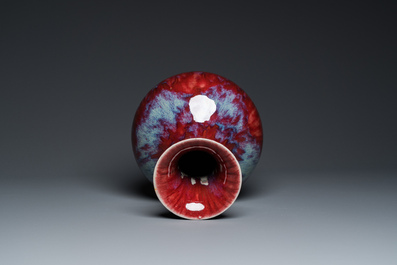 A Chinese flamb&eacute;-glazed vase, 18/19th C.