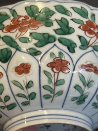 A Chinese famille verte bowl with floral design, Chenghua mark, Kangxi