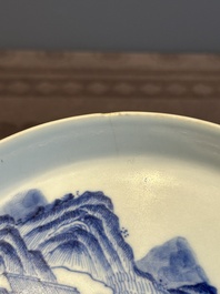 A rare Chinese blue and white 'Bleu de Hue' plate for the Vietnamese market, B&iacute;ch ngọc 壁玉 seal mark, 19th C.