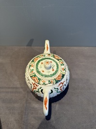 A Chinese famille verte 'phoenixes and peonies' teapot, Kangxi
