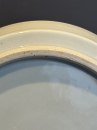 A Chinese blue and white 'river landscape' plate, 18/19th C.