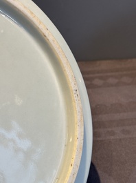 A Chinese blue and white 'river landscape' plate, 18/19th C.