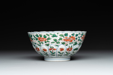 A Chinese famille verte bowl with floral design, Chenghua mark, Kangxi