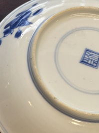 15 Chinese blue and white cups and 19 saucers, Kangxi/Yongzheng