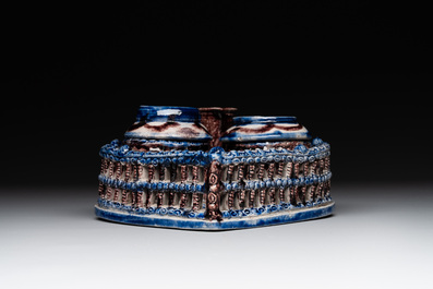 A Westerwald stoneware heart-shaped inkstand, Germany, 18th C.
