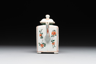 A Chinese famille verte rectangular 'lotus' teapot, Kangxi
