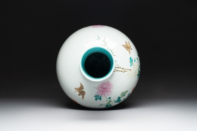 A large Chinese famille rose 'quails and chrysanthemum' 'tianqiu ping' vase, Qianlong mark, 19th C.