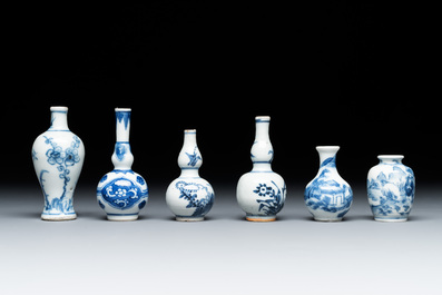 A varied collection of 13 Chinese famille rose, blue and white wares, Transitional period/19th C.