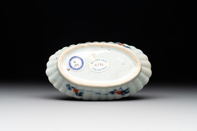 A collection of five Chinese Imari-style wares, Kangxi/Qianlong