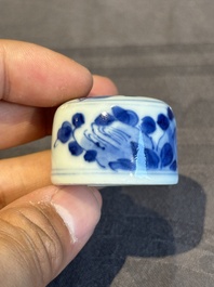 A Chinese blue and white 'Long Eliza' tea caddy and cover, artemisia leaf mark, Kangxi