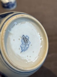 A Chinese blue and white 'Long Eliza' tea caddy and cover, artemisia leaf mark, Kangxi