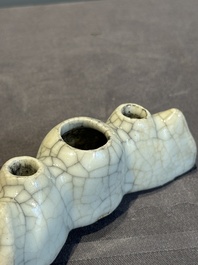 A Chinese ge-type 'shanzi' brush rest or water container, Qianlong