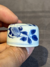 A Chinese blue and white 'Long Eliza' tea caddy and cover, artemisia leaf mark, Kangxi