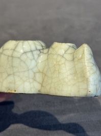 A Chinese ge-type 'shanzi' brush rest or water container, Qianlong