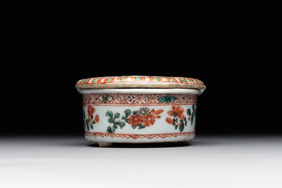 A rare Chinese famille verte spice box and cover, Kangxi