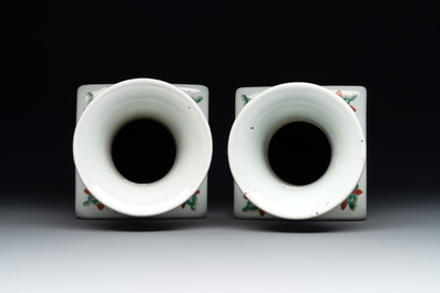 A pair of Chinese famille verte 'dragon' vases and wooden stands, Chenghua mark, 19th C.