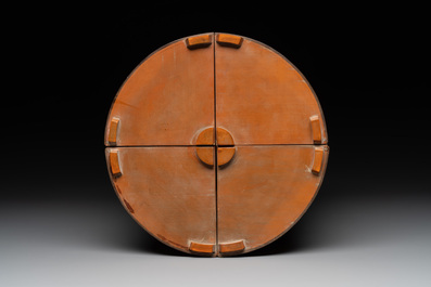 A Chinese bamboo veneered wooden cabinet of curiosities with flower scroll design, 18/19th C.